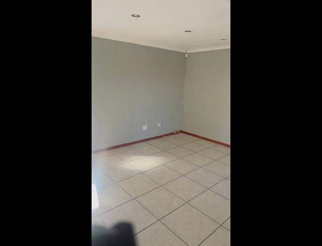 3 BEDROOM PROPERTY TO RENT IN THE ORCHARDS